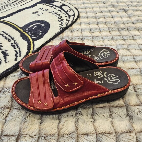 Propét Leather Sandals Red leather June Slide Sandals Women's size 8.5 - Picture 7 of 7